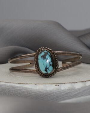 Vintage Navajo Sterling Silver Turquoise Cuff Bracelet 11.1G / 5.5in N1464